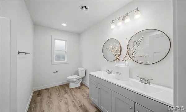 $275,000 | 343 Winter Drive, St. James, MO 65559