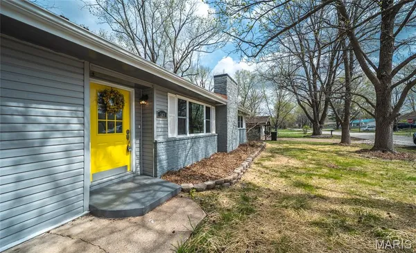 $275,000 | 343 Winter Drive, St. James, MO 65559