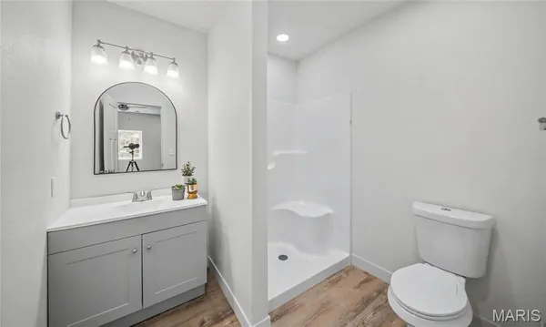 $275,000 | 343 Winter Drive, St. James, MO 65559