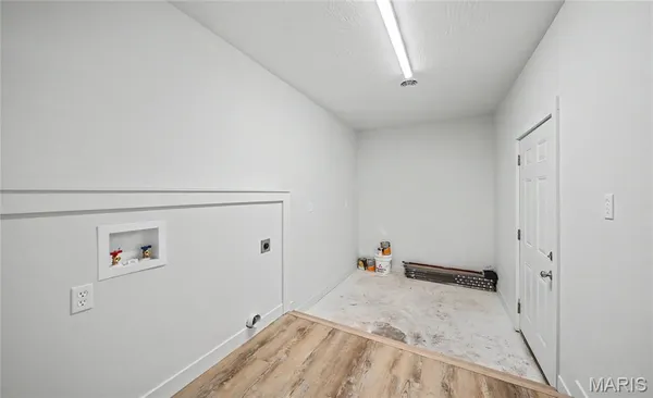$275,000 | 343 Winter Drive, St. James, MO 65559
