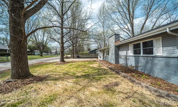 $275,000 | 343 Winter Drive, St. James, MO 65559