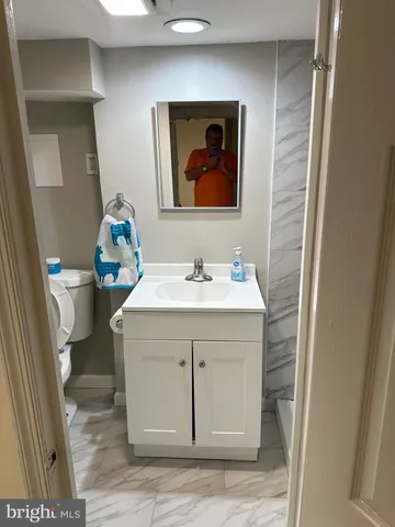 a close up view of washer