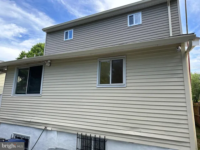 a view of yard from deck