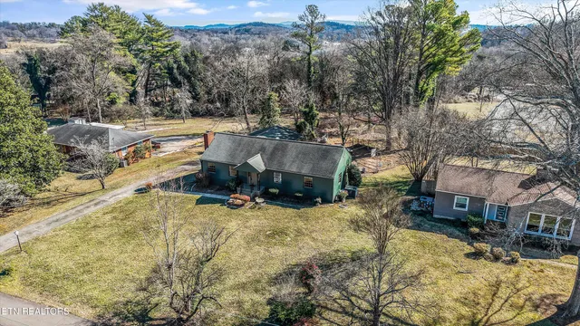 $359,000 | 3616 Riverview Drive, Knoxville, TN 37914