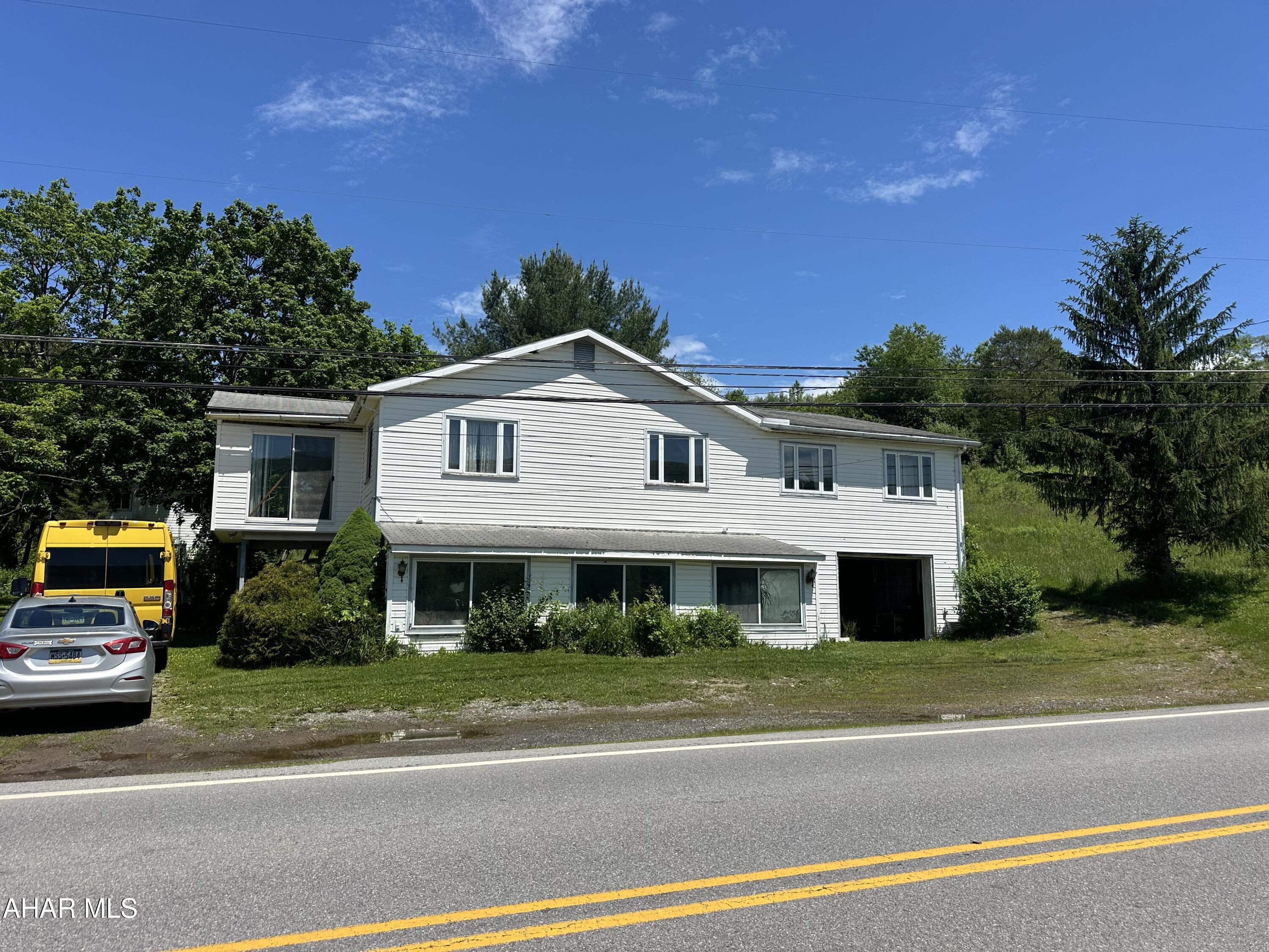 1562 West Loop Road Hollidaysburg, PA 16648 - Photo 1 of 30