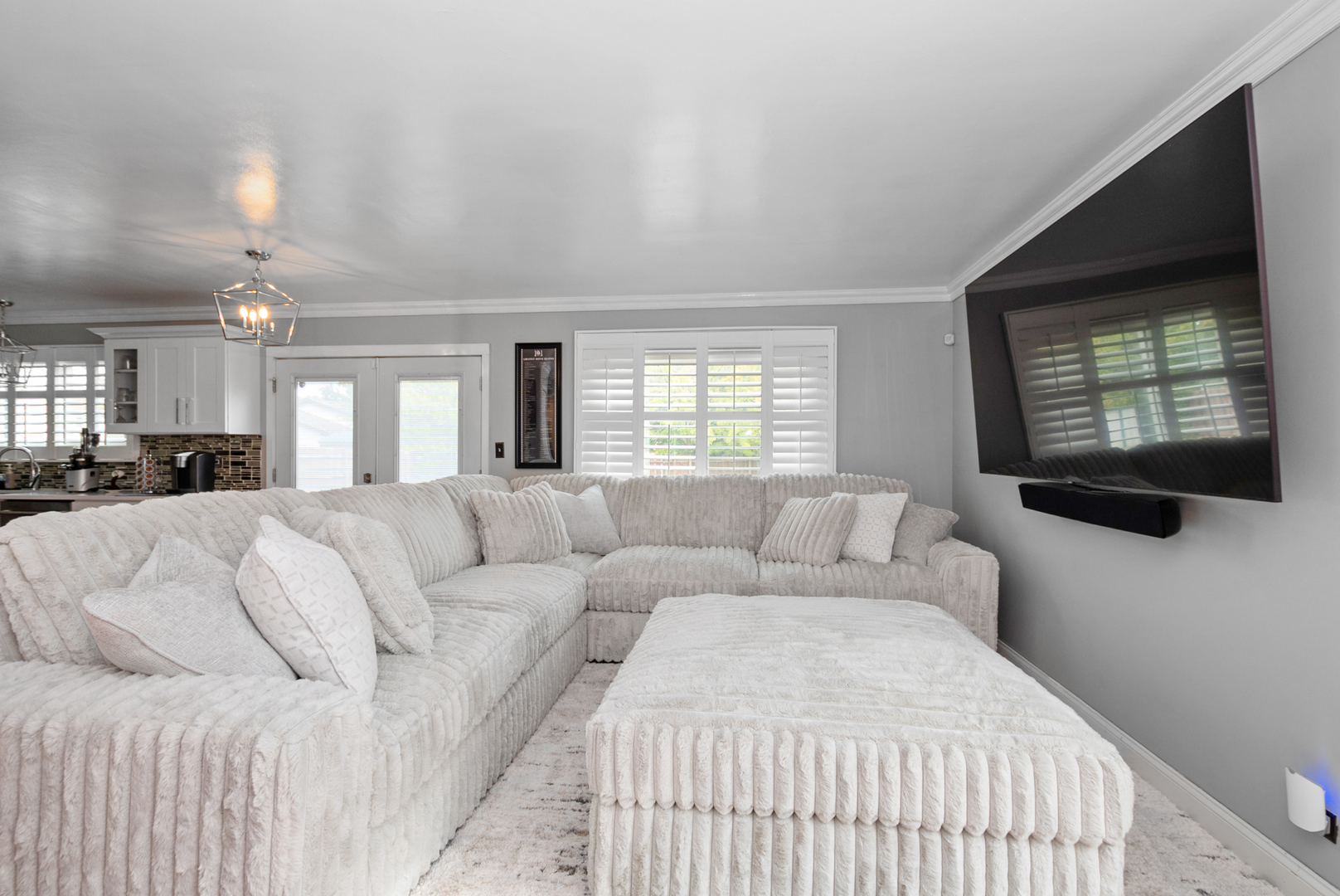 13 Oakview Road Matteson, IL 60443 - Photo 9 of 23 a living room with furniture and a flat screen tv