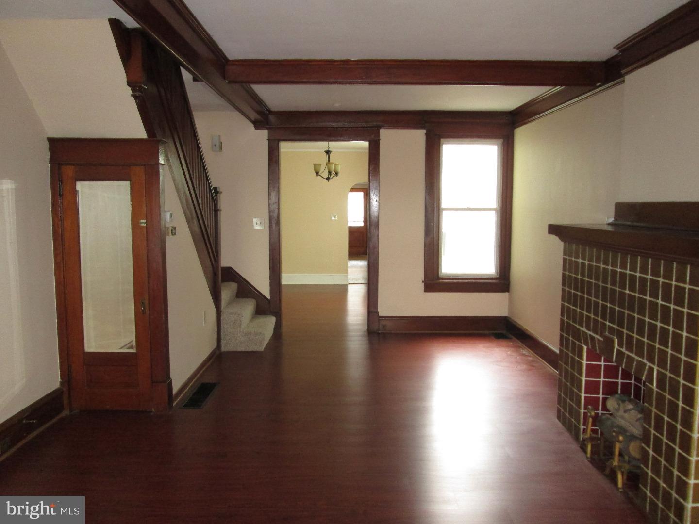 1038 Perry Street Reading, PA 19604 - Photo 4 of 14 Gallery Image 4