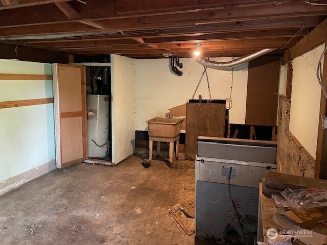 4051 Letitia Avenue South Seattle, WA 98118 - Photo 15 of 24