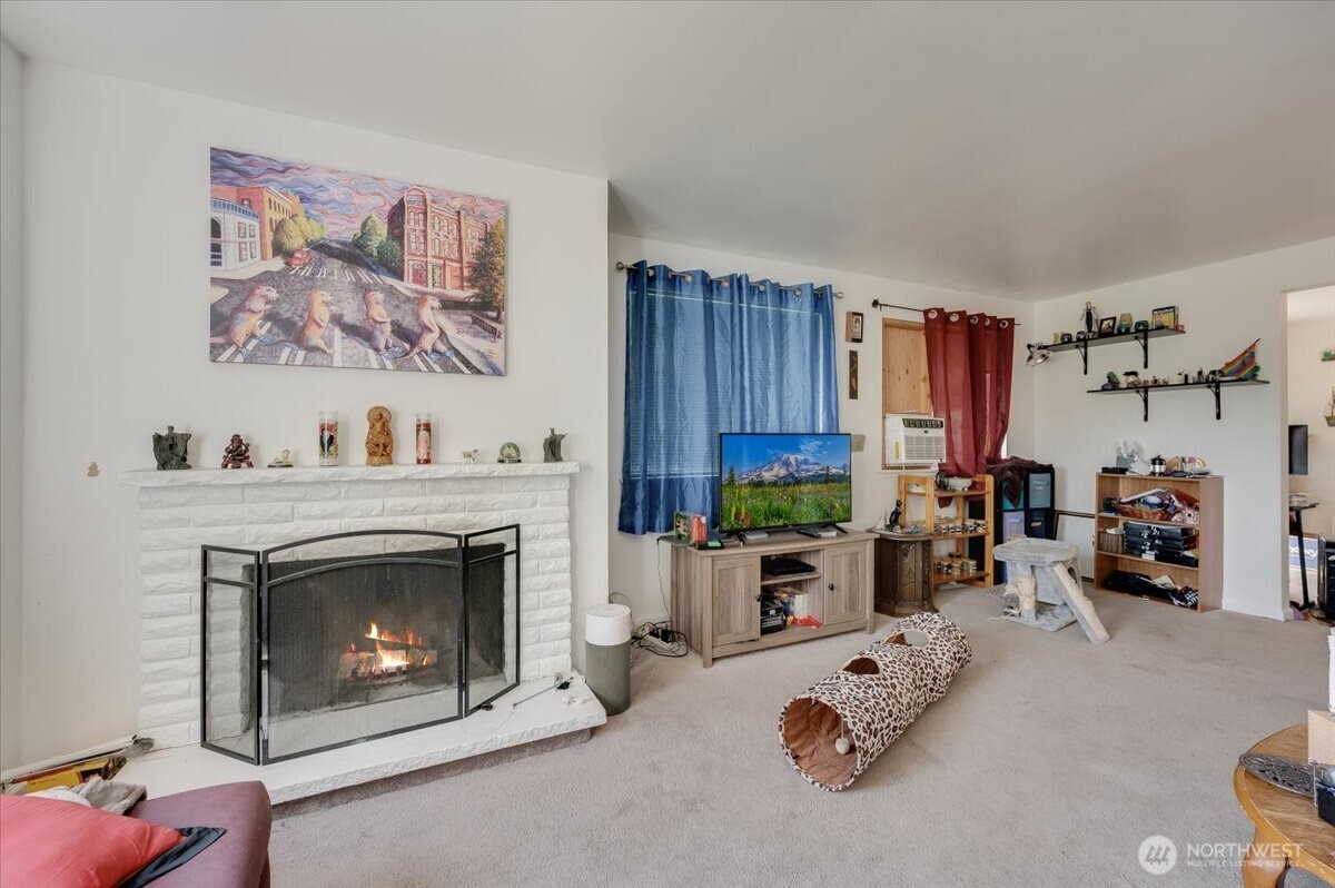 4051 Letitia Avenue South Seattle, WA 98118 - Photo 9 of 24