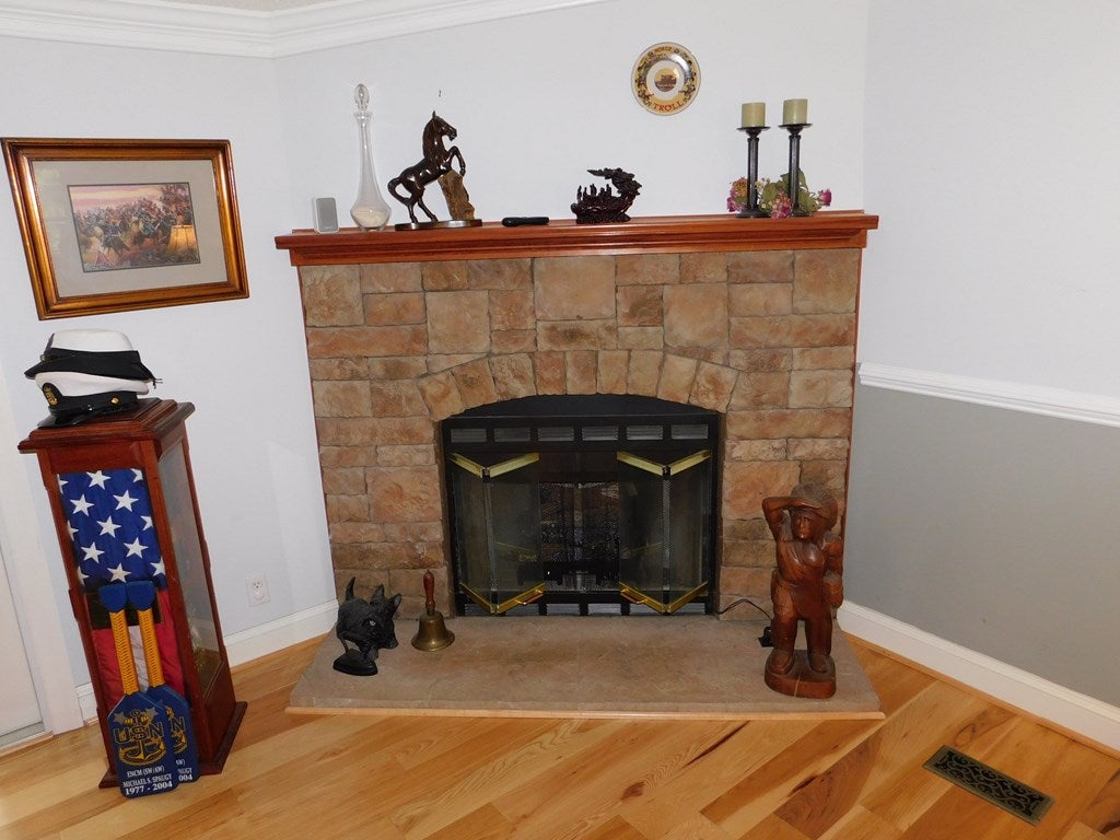 3152 Beulah Road Nathalie, VA 24577 - Photo 14 of 75 Gas log fireplace in Living room