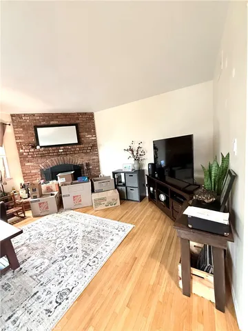 $3,750 | 970 West 8th Street, San Pedro, CA 90731