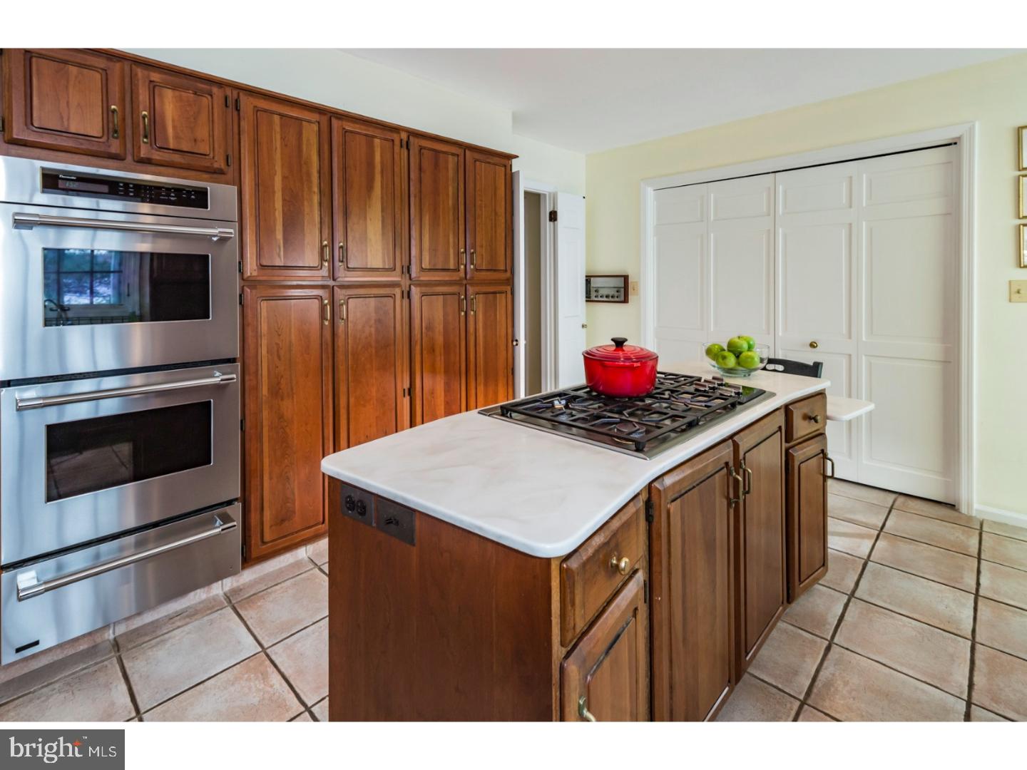 122 Gallup Road Princeton, NJ 08540 - Photo 8 of 25 Kitchen