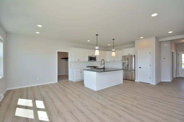 $684,900 | W199N5322 Ponderosa Court, Menomonee Falls, WI 53051