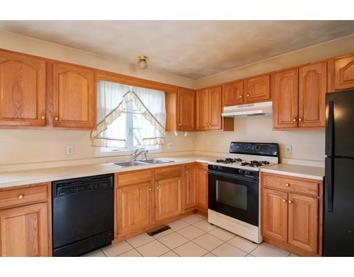 56 Terrace Street Fall River, MA 02721 - Photo 8 of 32 Gallery Image 8