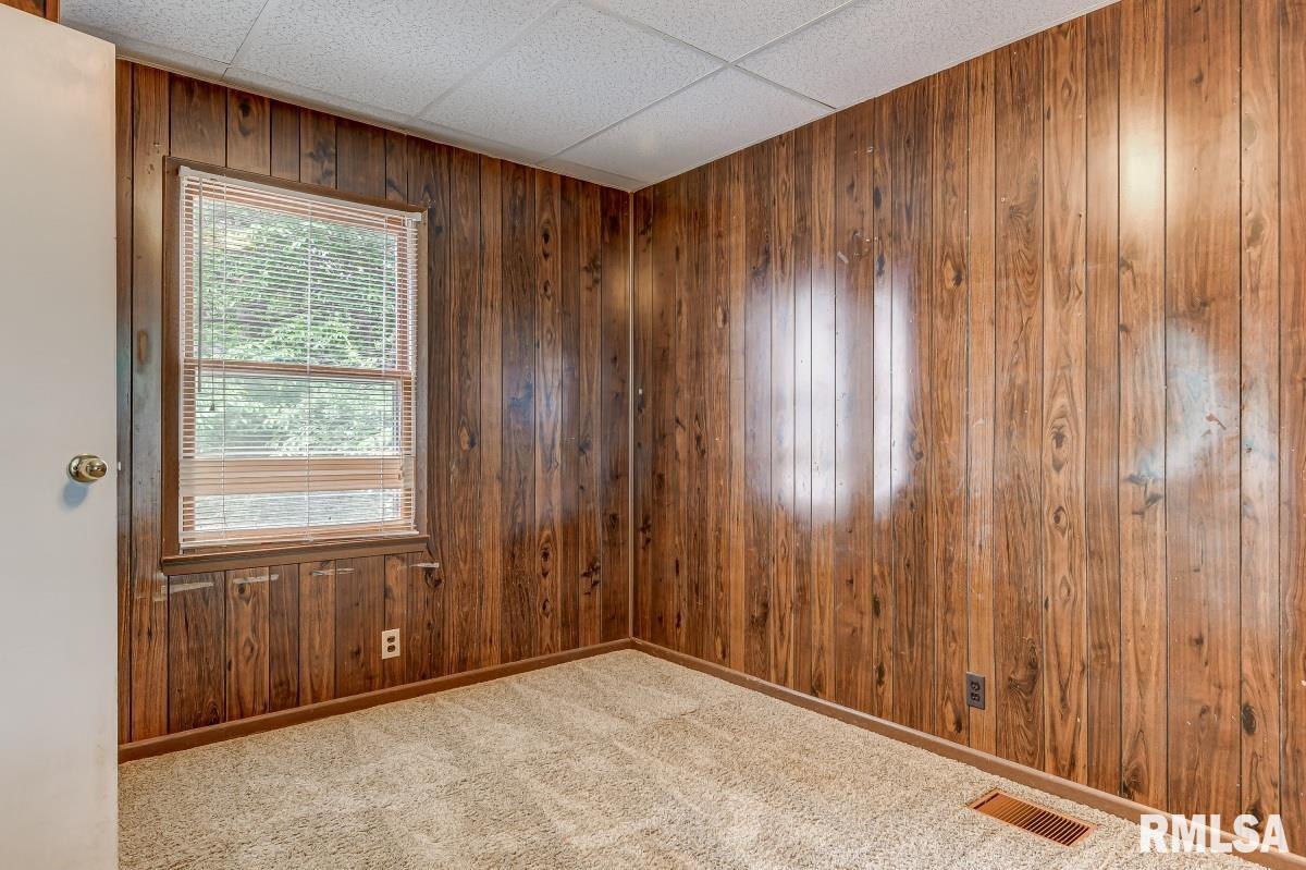 1023 West Governor Street Springfield, IL 62704 - Photo 15 of 27