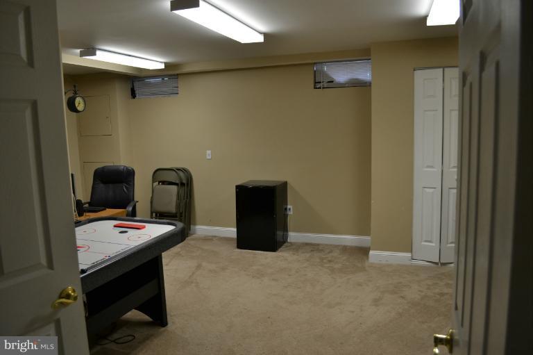 6507 Edenvale Road Baltimore, MD 21209 - Photo 13 of 20 Office