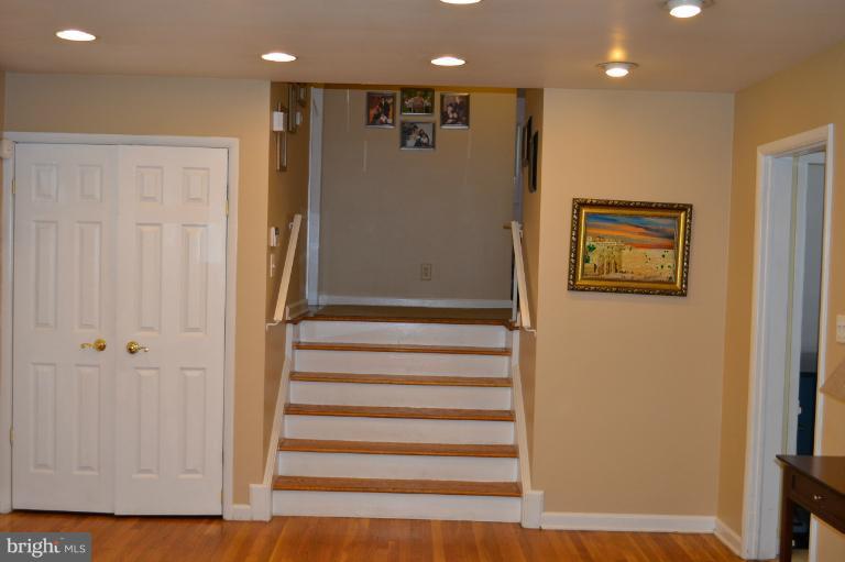 6507 Edenvale Road Baltimore, MD 21209 - Photo 6 of 20 Stairs