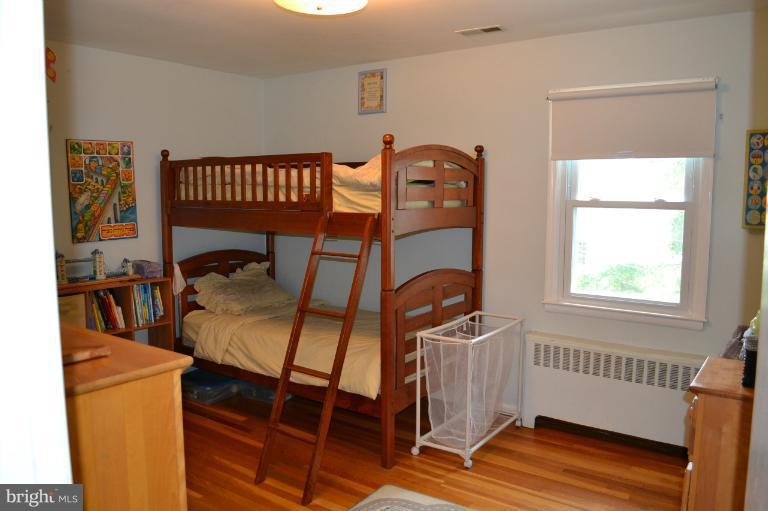 6507 Edenvale Road Baltimore, MD 21209 - Photo 7 of 20 Bedroom