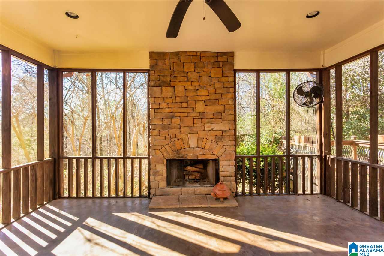 1002 Crest Road Leeds, AL 35094 - Photo 7 of 39 Gallery Image 7