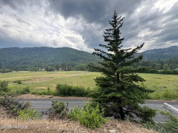 $95,000 | 410 Ave Naches Wa 98937 Avenue, Naches, WA 98937