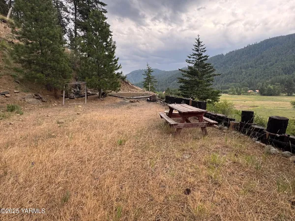 $95,000 | 410 Ave Naches Wa 98937 Avenue, Naches, WA 98937