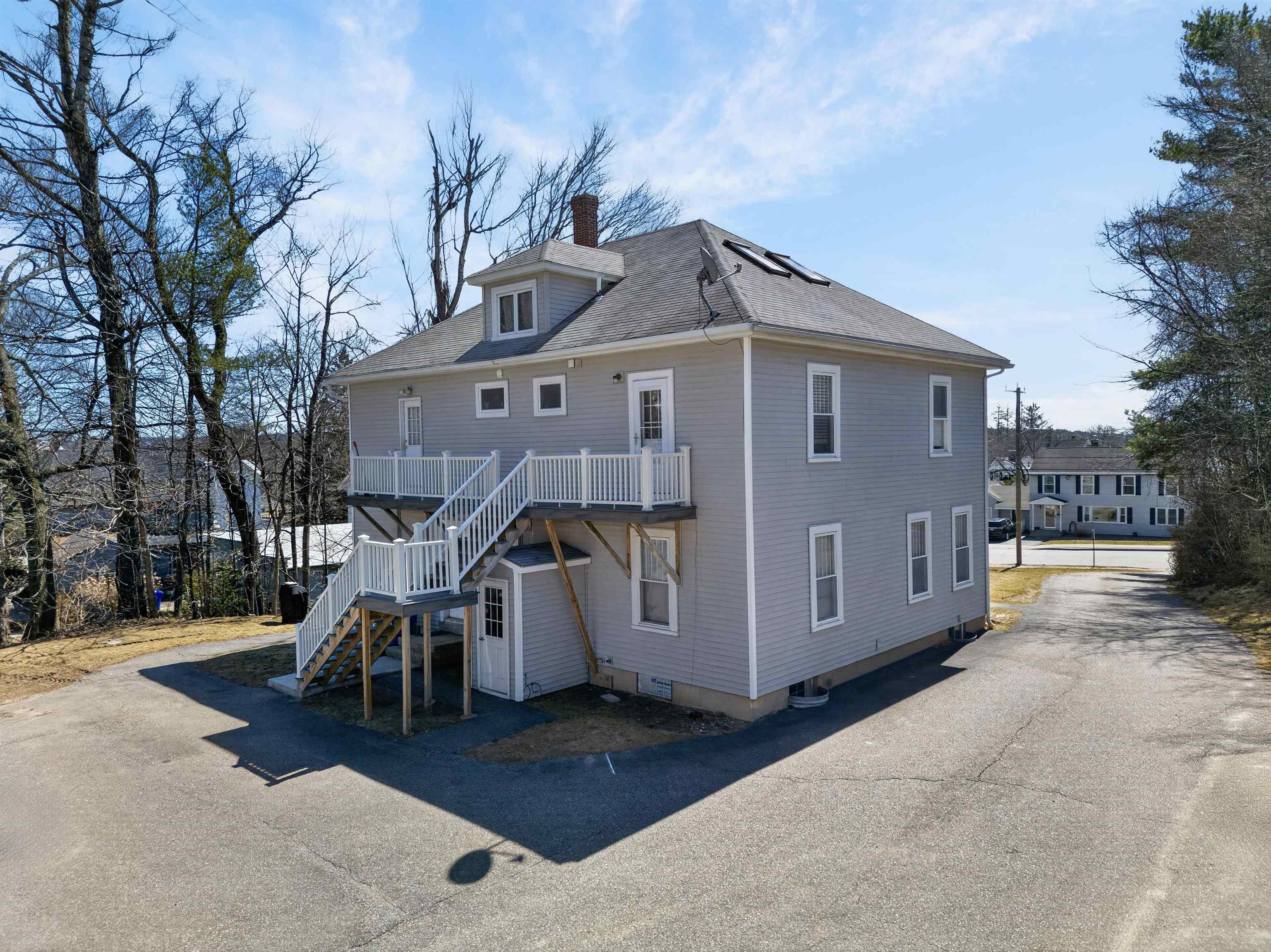 231 Milford Street Manchester, NH 03102 - Photo 6 of 17