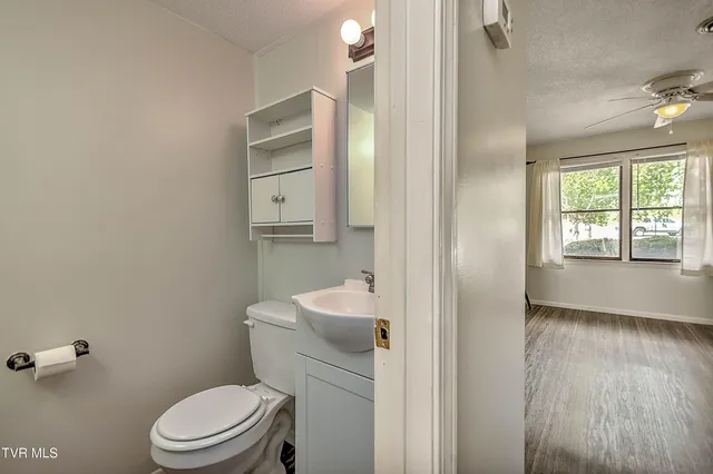 $127,900 | 1805 King College Road, Unit E4, Bristol, TN 37620