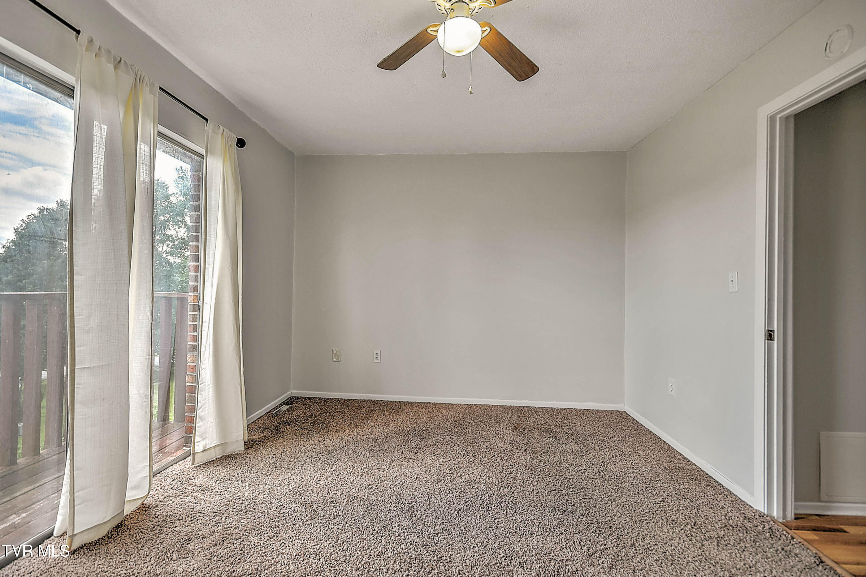 1805 King College Road, Unit E4 Bristol, TN 37620 - Photo 16 of 25 1805 King College TC-23