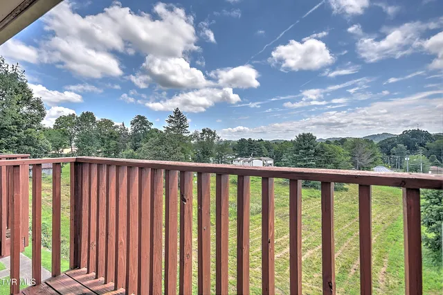 $127,900 | 1805 King College Road, Unit E4, Bristol, TN 37620