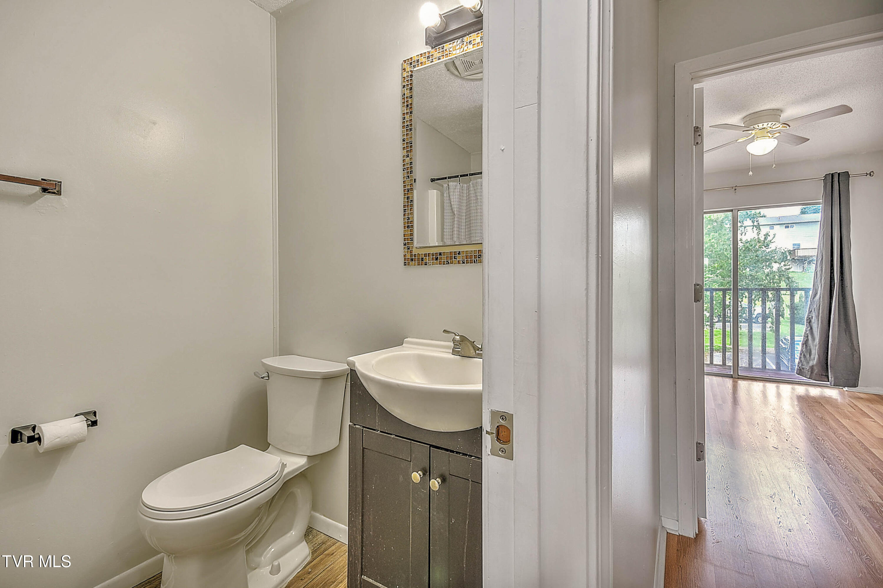 1805 King College Road, Unit E4 Bristol, TN 37620 - Photo 19 of 25 1805 King College TC-24