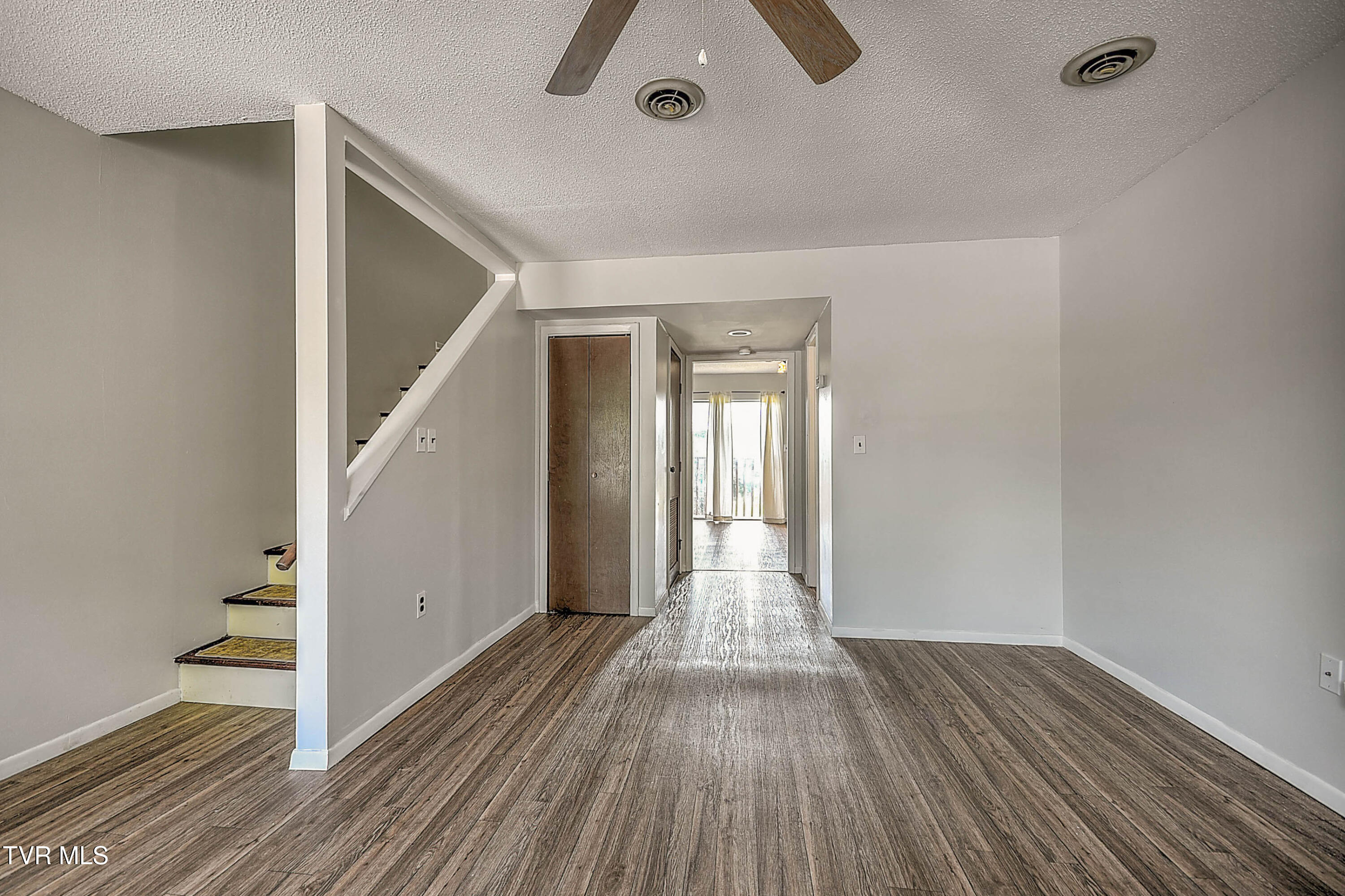 1805 King College Road, Unit E4 Bristol, TN 37620 - Photo 6 of 25 1805 King College TC-8