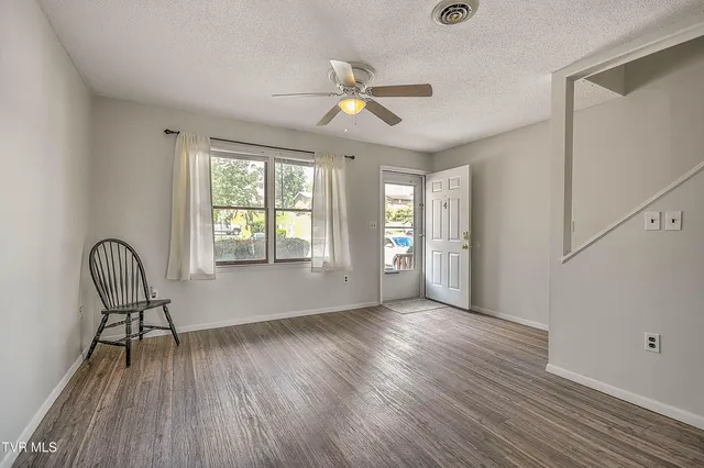 $127,900 | 1805 King College Road, Unit E4, Bristol, TN 37620