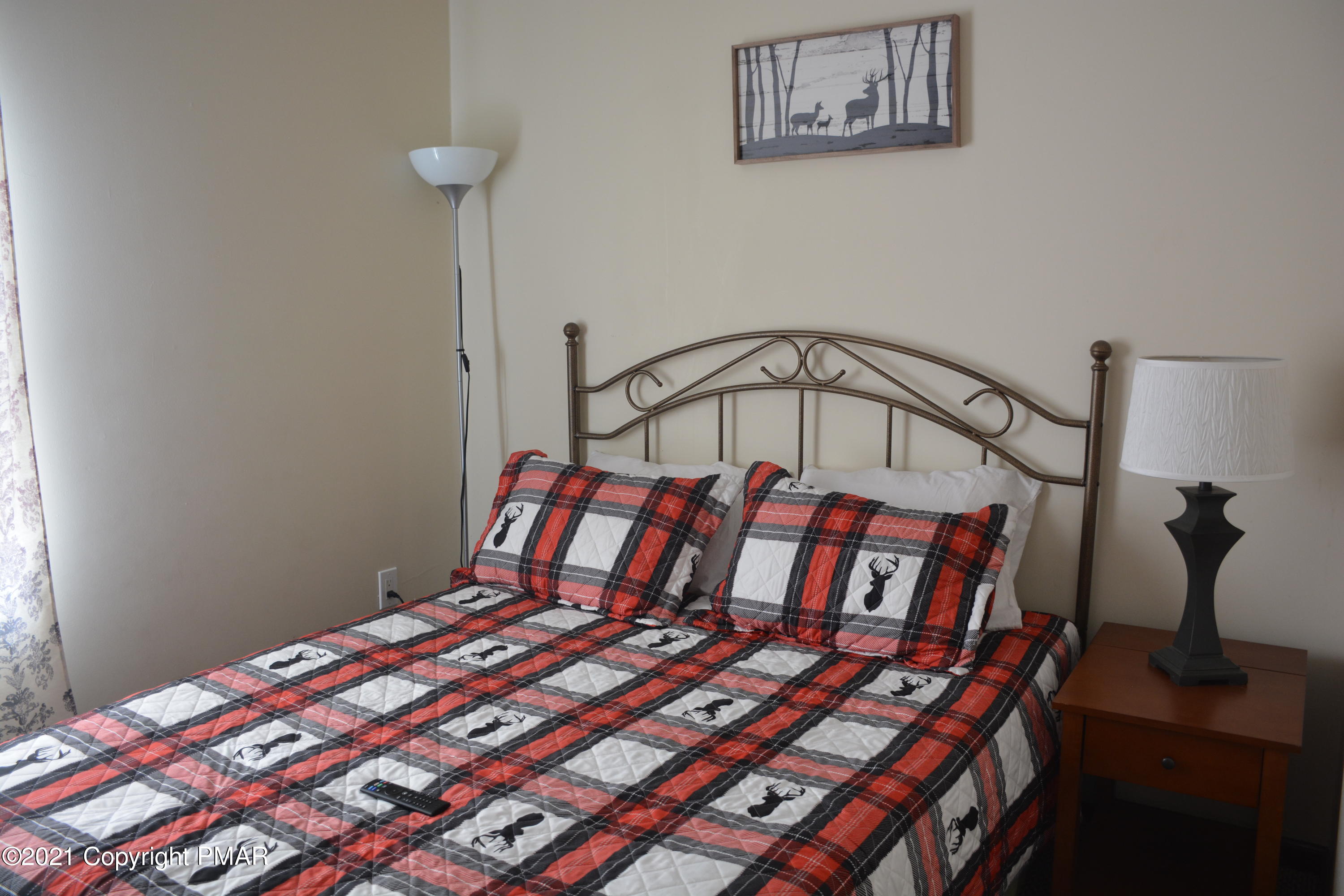 196 Canterbury Road Bushkill, PA 18324 - Photo 14 of 24 DSC_0775