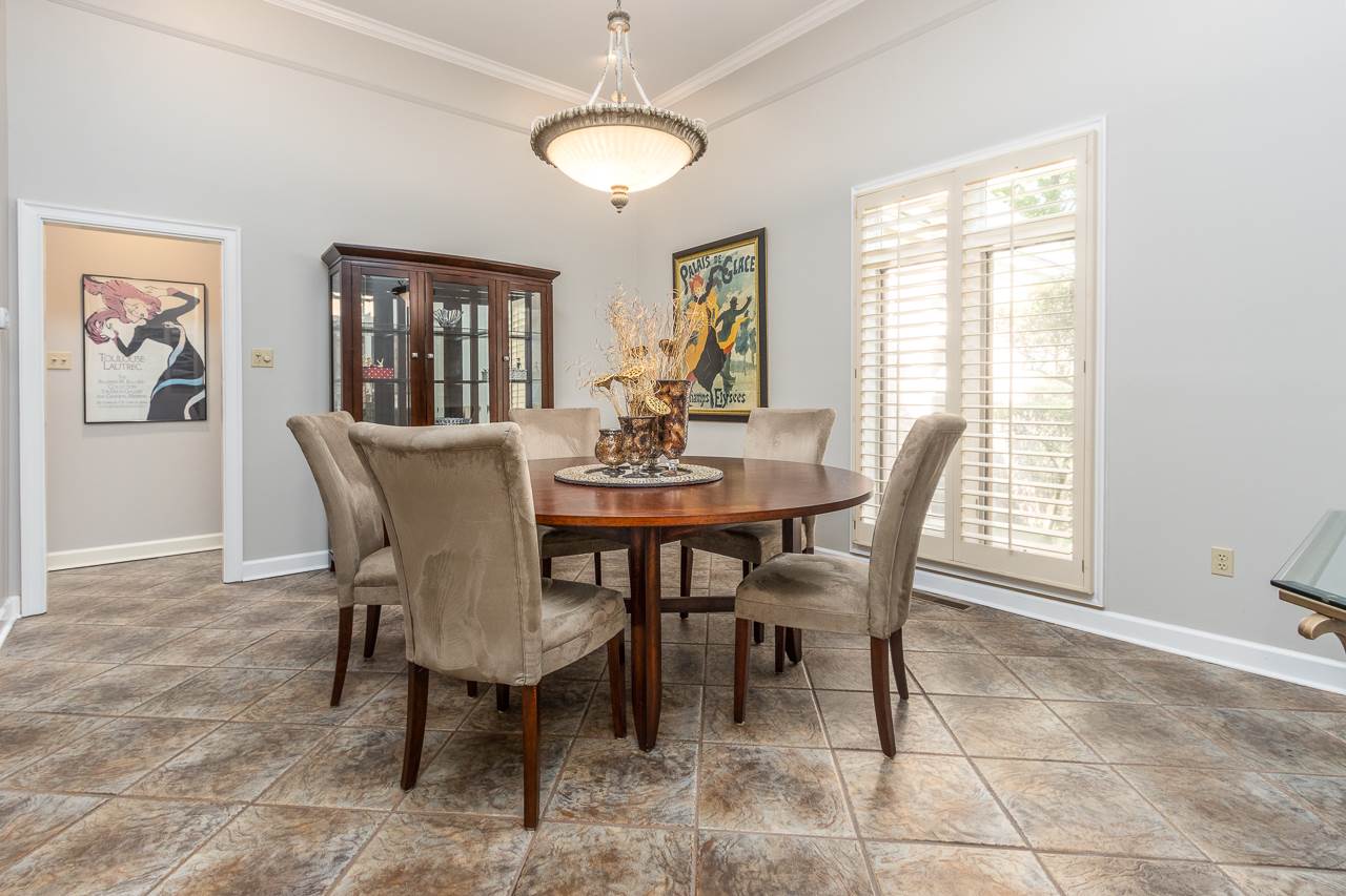 1139 Oak River Road Memphis, TN 38120 - Photo 14 of 25 Gallery Image 14