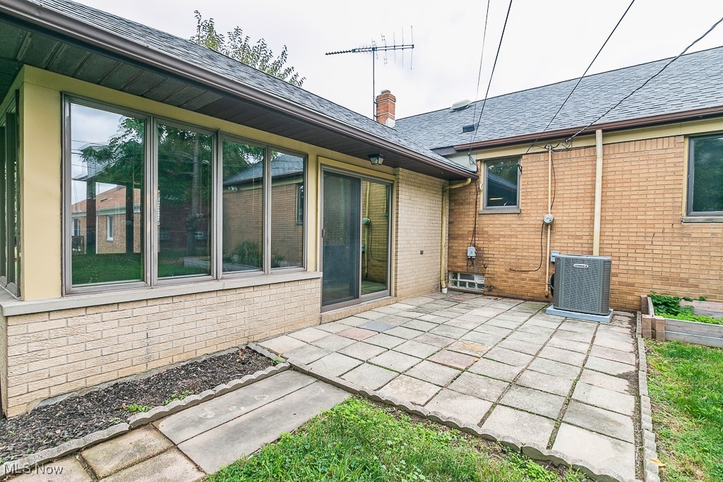 1926 Rush Road Wickliffe, OH 44092 - Photo 43 of 45