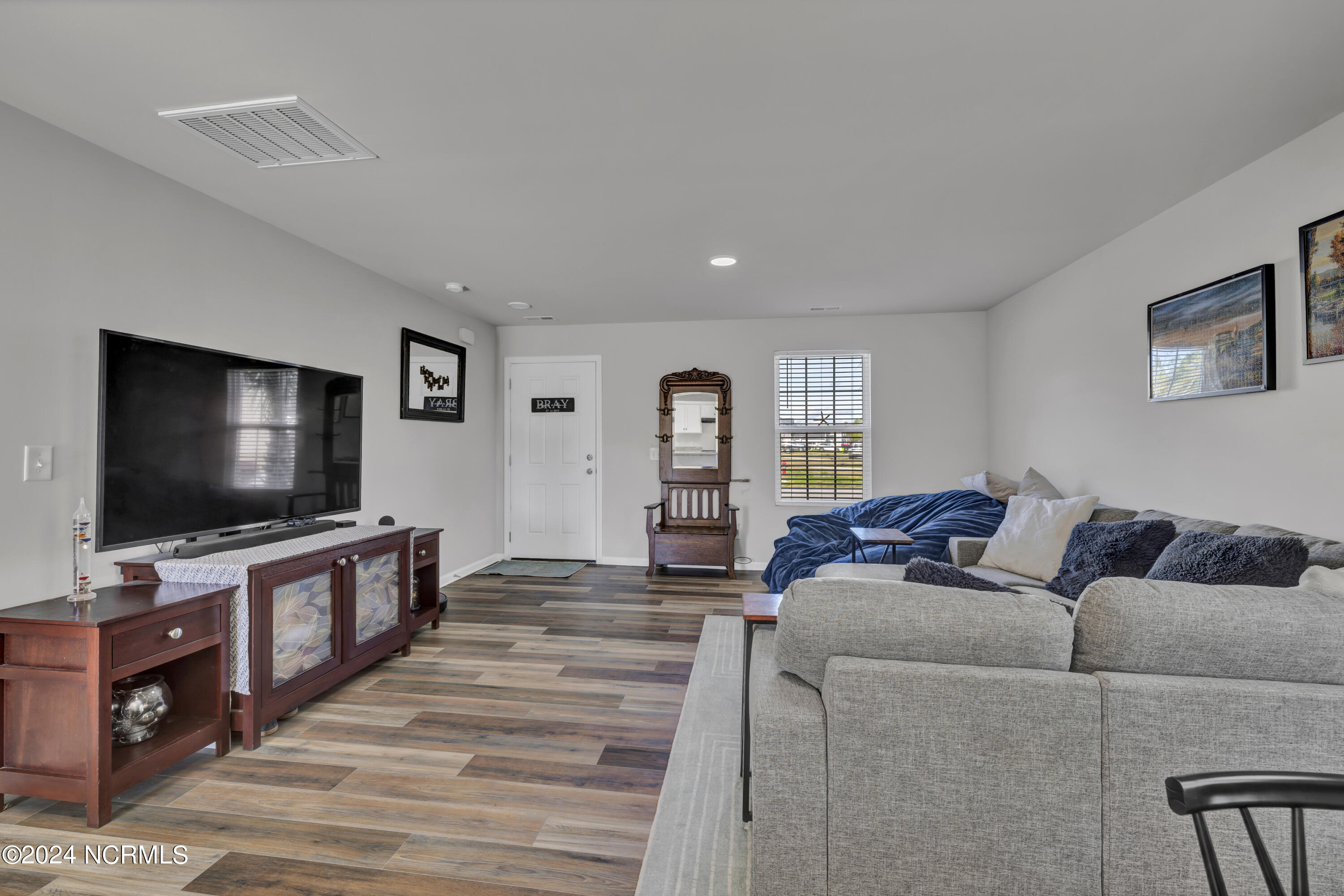 396 Hope Lane Holly Ridge, NC 28445 - Photo 3 of 37 6Q7A0876