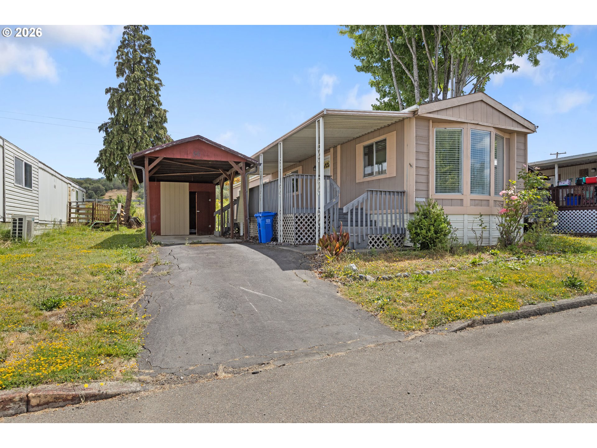 56 Manor Loop Roseburg, OR 97471 - Photo 3 of 42