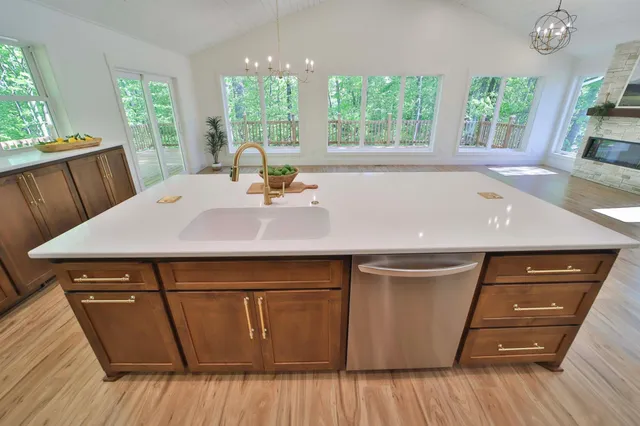 $999,950 | 20482 Lord Road, Merrifield, MN 56465