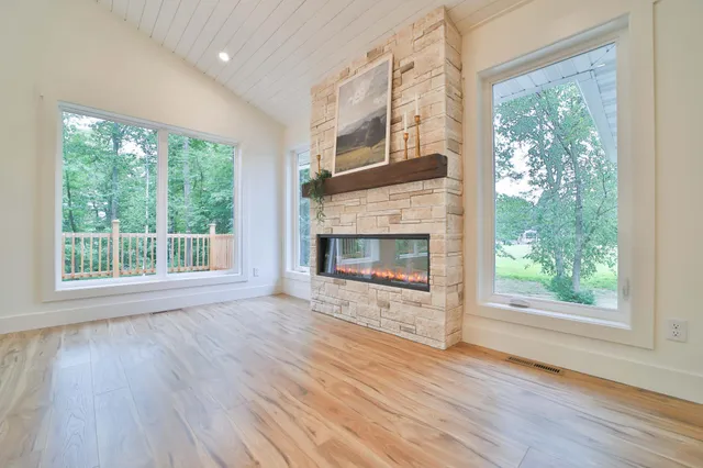 $999,950 | 20482 Lord Road, Merrifield, MN 56465