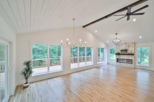 $999,950 | 20482 Lord Road, Merrifield, MN 56465