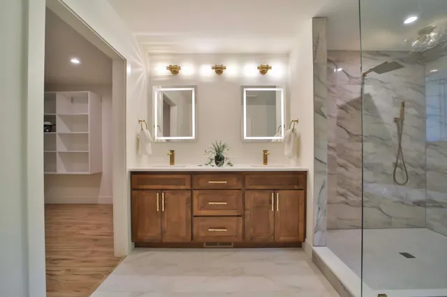 $999,950 | 20482 Lord Road, Merrifield, MN 56465