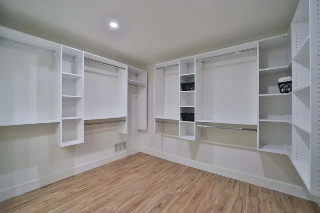 $999,950 | 20482 Lord Road, Merrifield, MN 56465