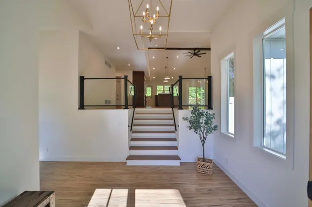 $999,950 | 20482 Lord Road, Merrifield, MN 56465