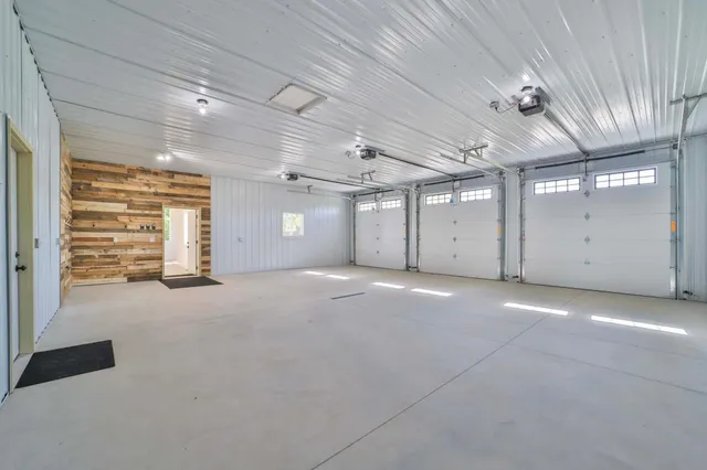 $999,950 | 20482 Lord Road, Merrifield, MN 56465