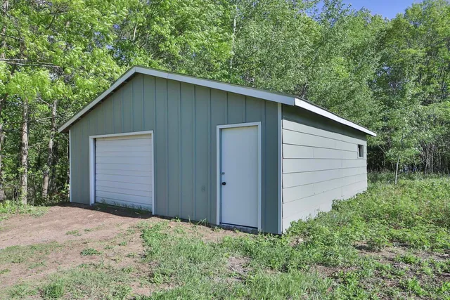 $999,950 | 20482 Lord Road, Merrifield, MN 56465