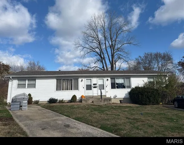 $295,000 | 117-118 Woodlawn Court, St. Charles, MO 63301