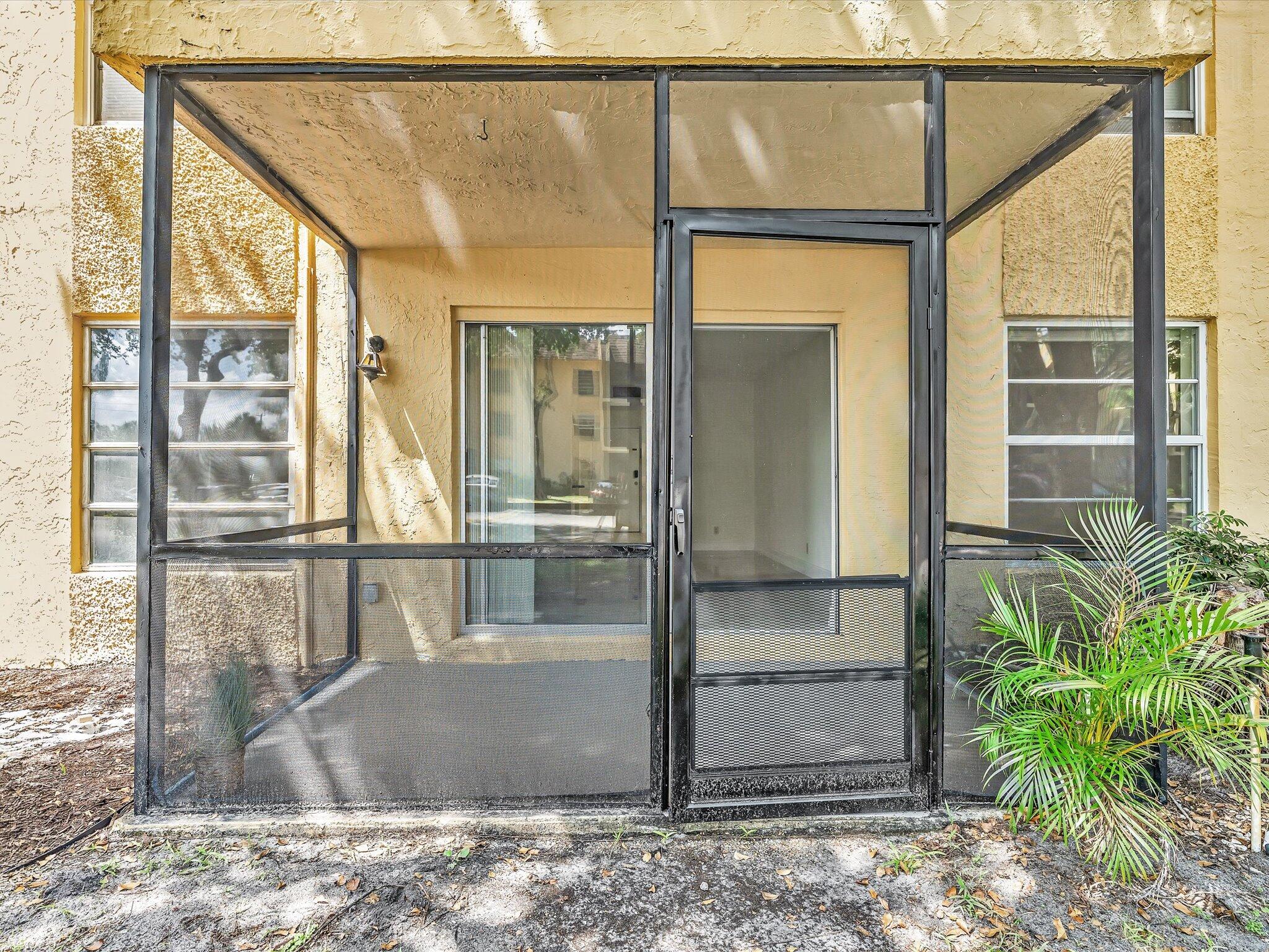 470 Northwest 20th Street Boca Raton, FL 33431 - Photo 38 of 50 Enter from Patio