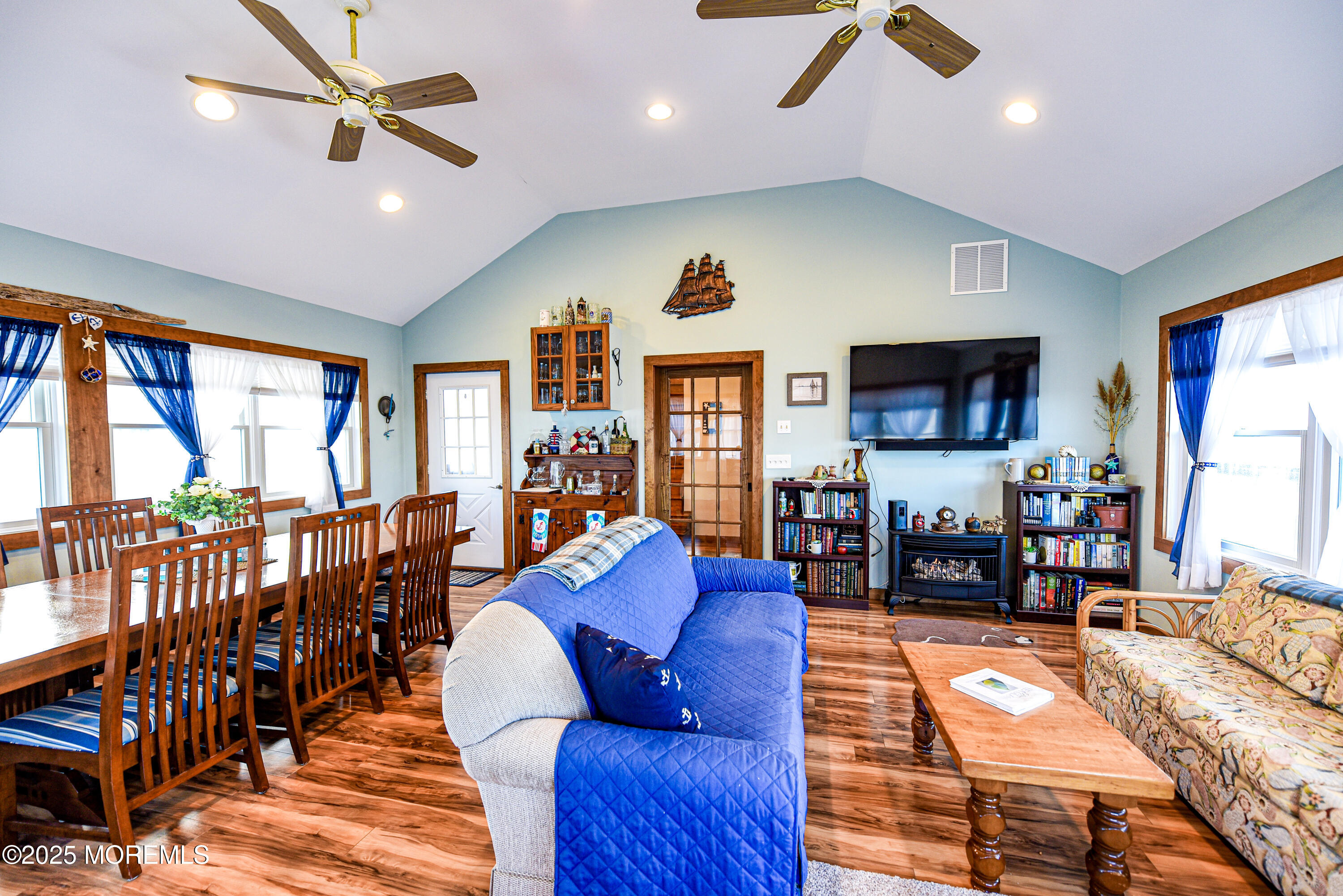 387 North 9th Street Surf City, NJ 08008 - Photo 11 of 40 35-DSC_4040