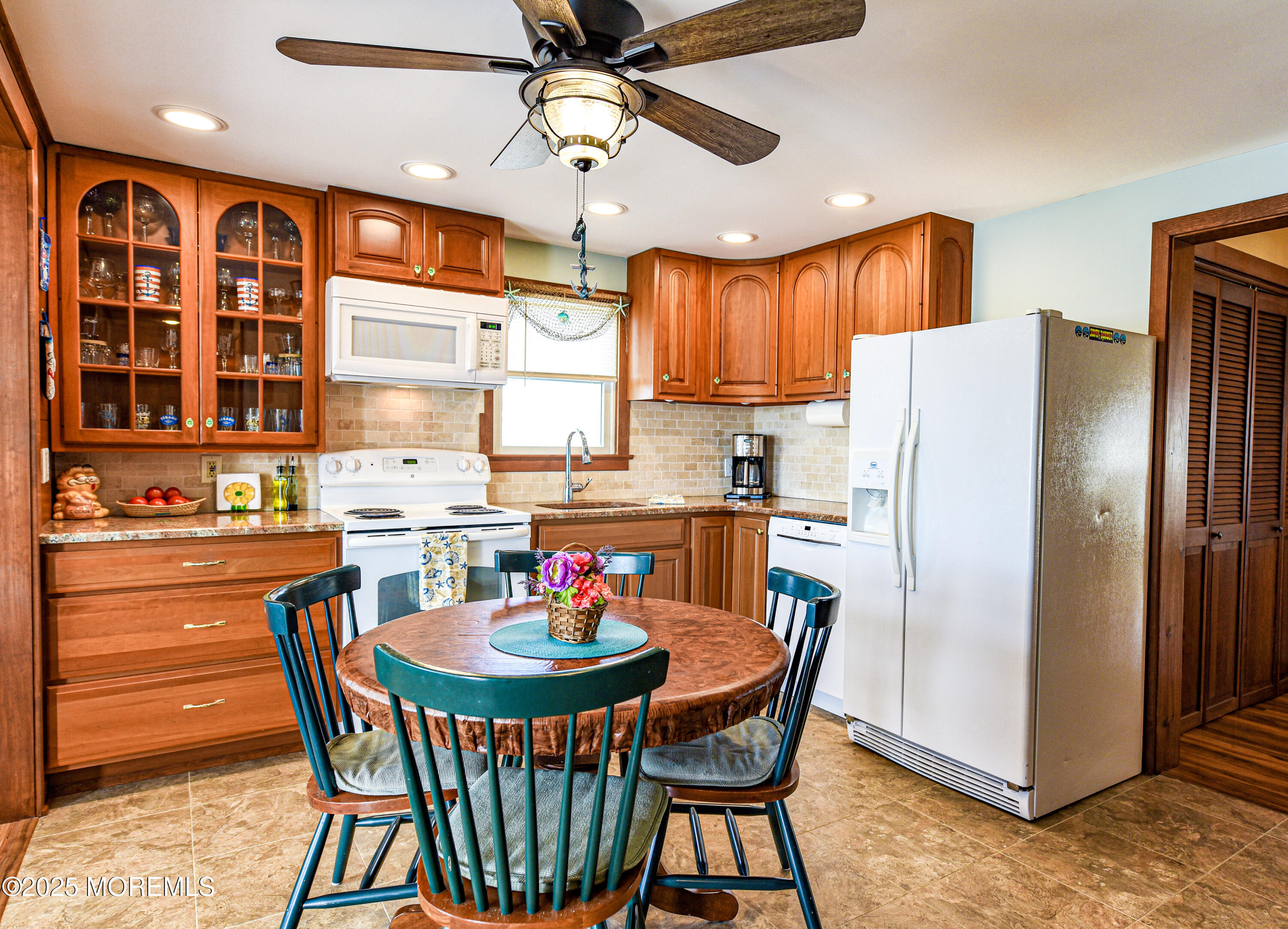 387 North 9th Street Surf City, NJ 08008 - Photo 7 of 40 26-DSC_4029