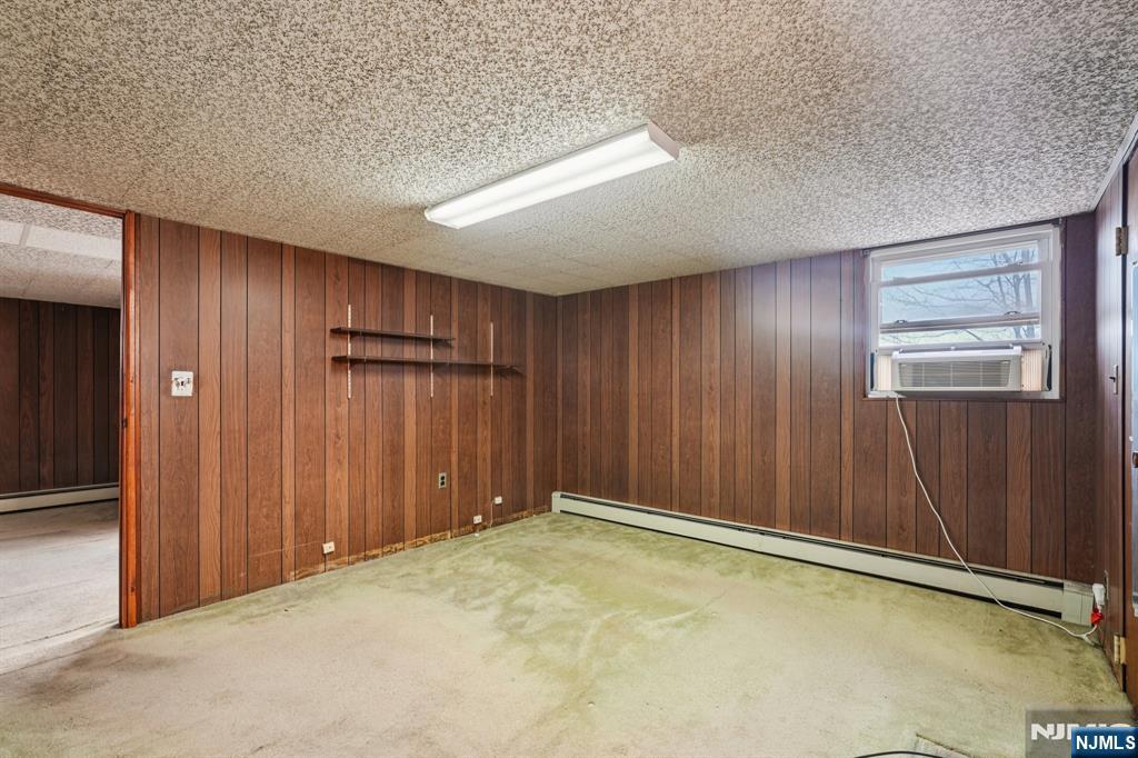 397 Oak Street Ridgefield, NJ 07657 - Photo 26 of 32
